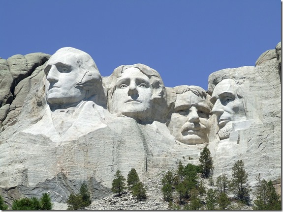 Full view of Mount Rushmore - National Parks Image