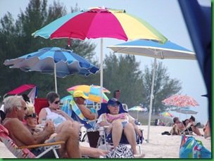 Laundry, beach, full moon 031