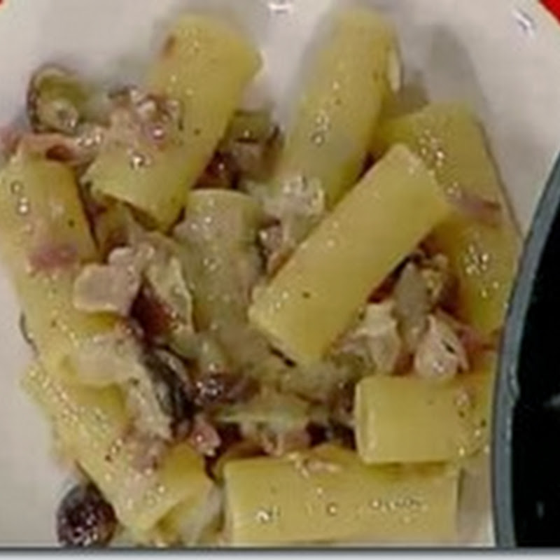 Rigatoni alla gricia con funghi pioppini