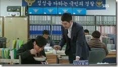 Hyde.Jekyll.Me.E08.mkv_001331527_thu