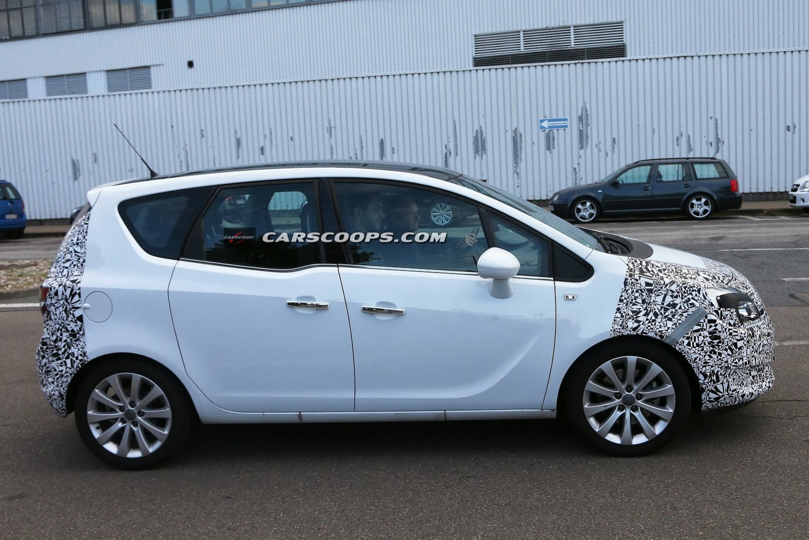 [2014-Opel-Vauxhall-Meriva-4%255B3%255D.jpg]