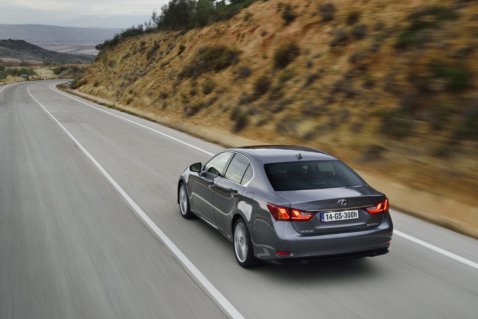 [Lexus-GS-300h-16%255B2%255D.jpg]