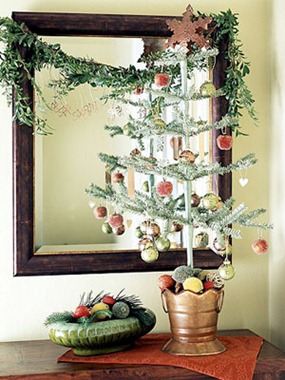Decoración navideña con árboles de sobremesa