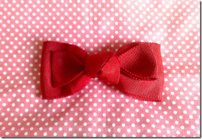 How-to-make-a-ribbon-hair-bow-in-red-1