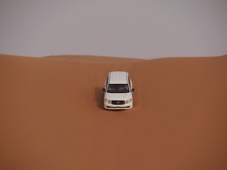 35. SUV coborand o duna.JPG