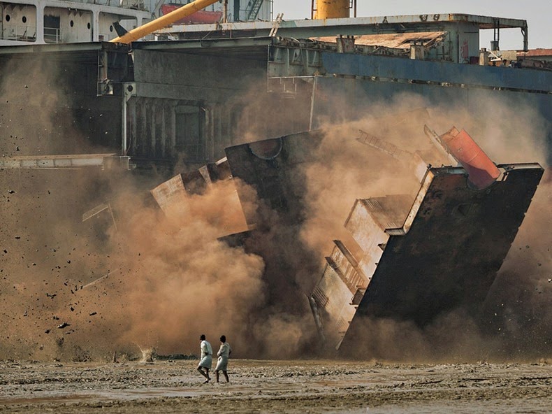 chittagong-ship-breaking-yard-14