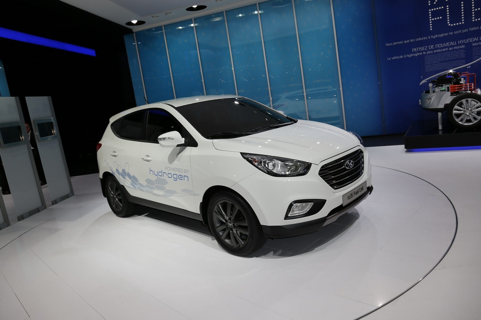 [Hyundai-Fuel-Cell-London-3%255B2%255D.jpg]