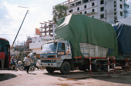 Poipet: camion Cambogia