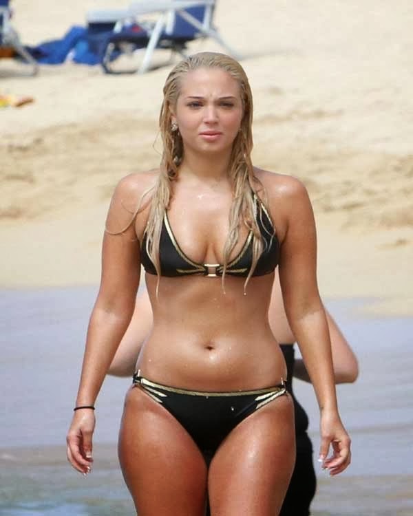 [Tulisa%2520Contostavlos%2520Extremely%2520Hot%2520Gallery-Bikini%2520%252812%2529%255B2%255D.jpg]