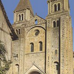 09 - Fachada de Santa Fe de Conques
