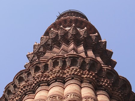 05. Qutb Minar Delhi.JPG