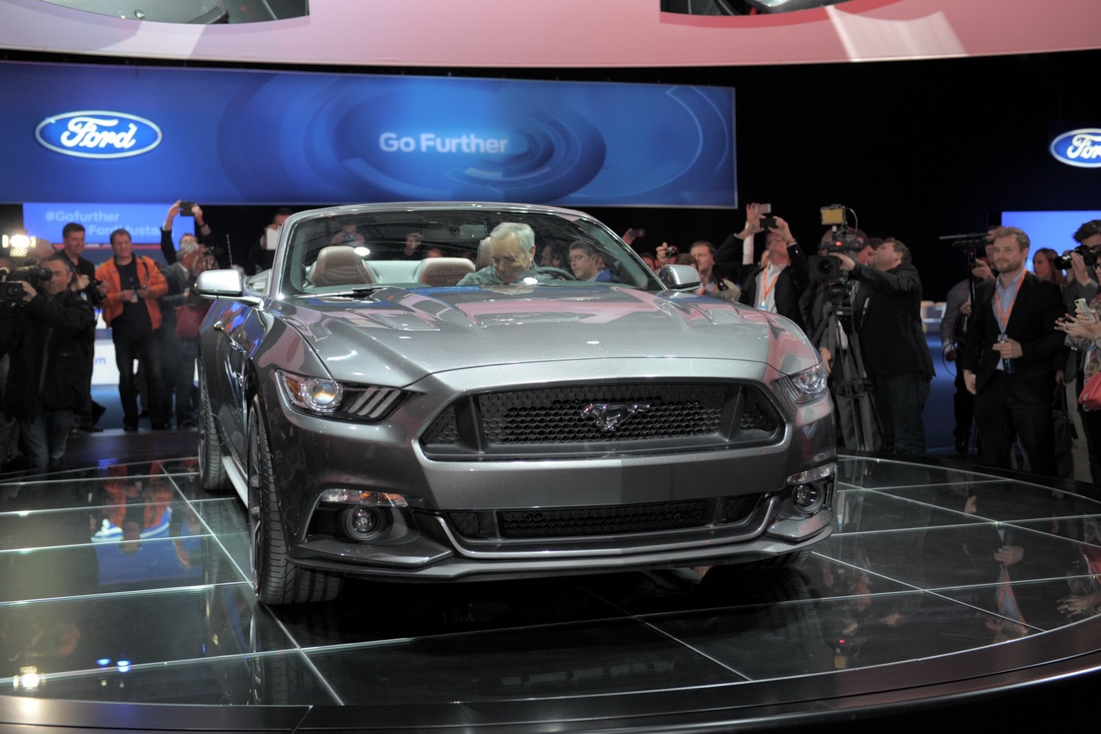 [2015-Ford-Mustang-Live-94%255B2%255D.jpg]