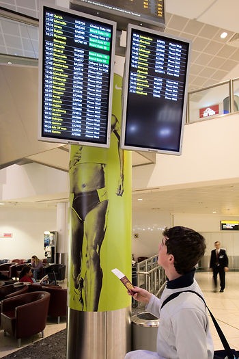 gatwick-departure-board_pics46-4666