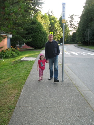 j and daddy strolling