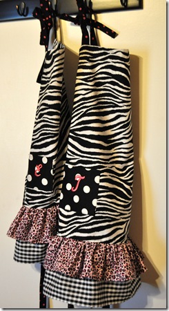 ZEBRA APRONS (2)