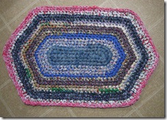 crochet-fabric-strips-rug