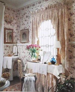 The country feel accentuated by flowers and furnishing | Lavender & Twill