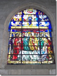2012.08.17-006 vitraux dans l'église