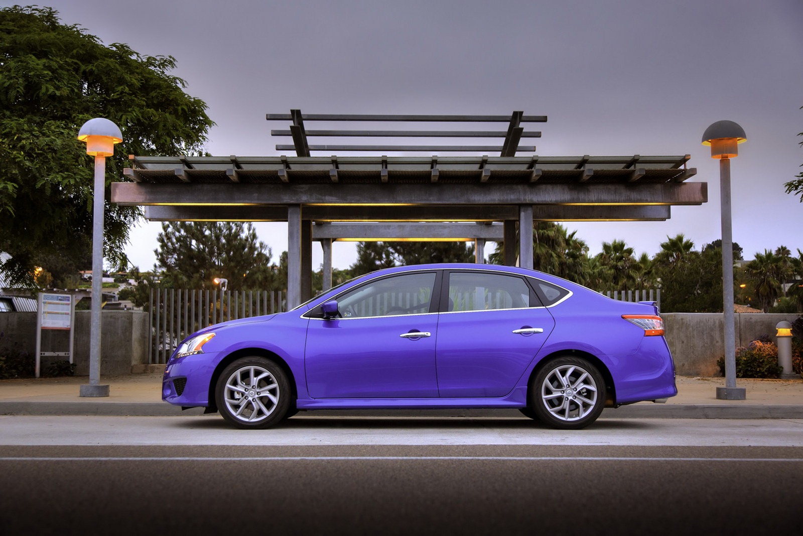 [2013-Nissan-Sentra-18%255B2%255D.jpg]