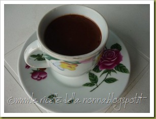 Cioccolata in tazza con preparato biologico al cacao magro (4)