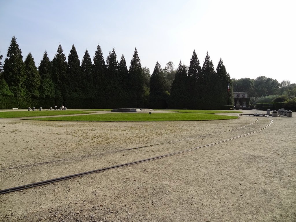 [2014.09.08-039-clairire4.jpg]