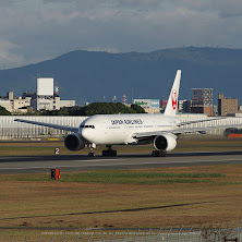 伊丹空港(P_K31901,200mm,F7.1,iso100)_2013yaotomi_.jpg