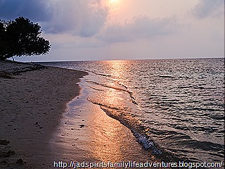 Stunning sunset of Potipot Island_bueno af