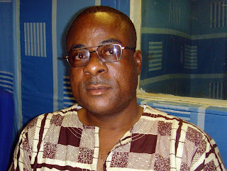 Kadiombo Yamba, artiste comédien et dramaturge congolais.