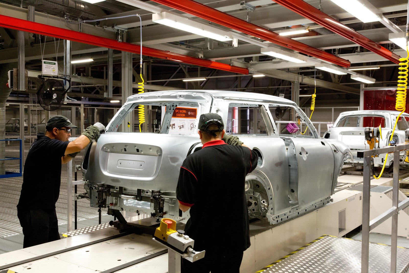[2015-Mini-hatch-production-3%255B2%255D.jpg]