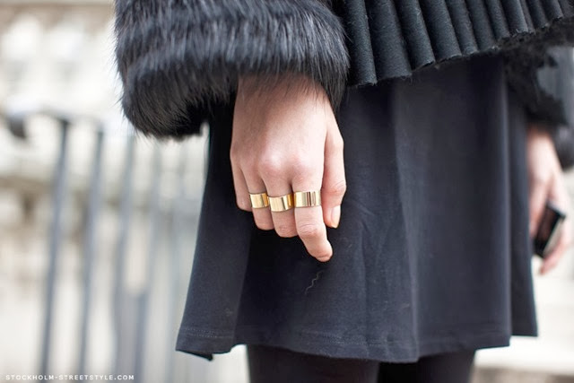 black-gold-street-fashion.-stockholm-street-style