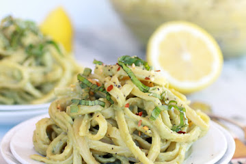 Creamy Avocado and Gouda Cheese Pasta