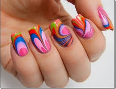 decoracion de uñas de arcoiris