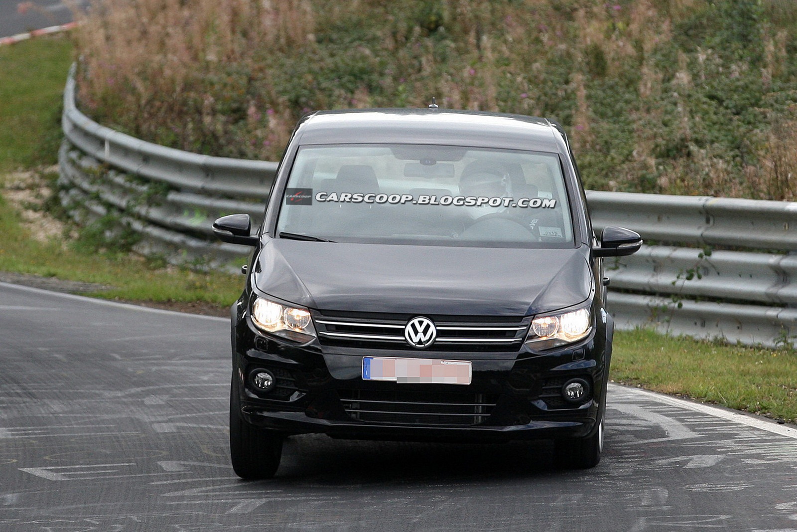 [2014-VW-Touran-MPV-Mule-1%255B3%255D.jpg]