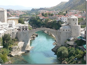 800px-Mostar_bridge