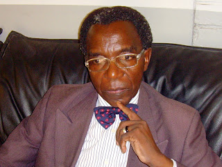 Professeur Albert Tshibangu wa Mulumba, Docteur en philosophie positive.