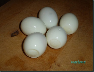 huevos kika rellenos de requeson1 copia