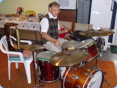 Damien Shalfoon accompanied John Bercich on one of his drum sets. Damien was a guest from the Eastern Suburbs Organ Society.