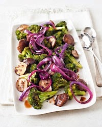 [Broccoli-Shiitake-and-Red-Onion-Roas%255B2%255D.jpg]
