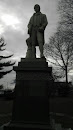 Burns Statue 