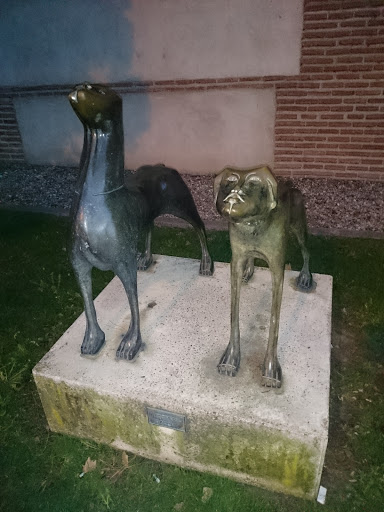 Esculturas Perros