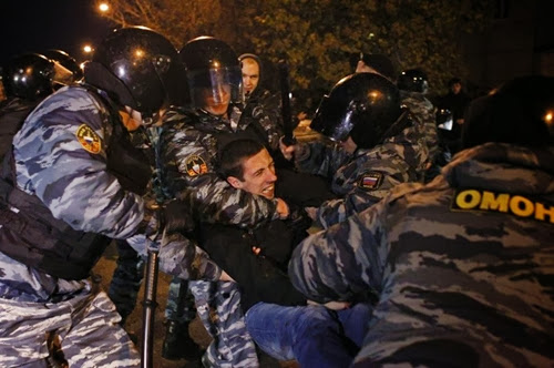 Фотографии беспорядков в Бирюлево