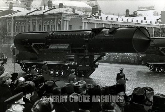 parade-with-missile