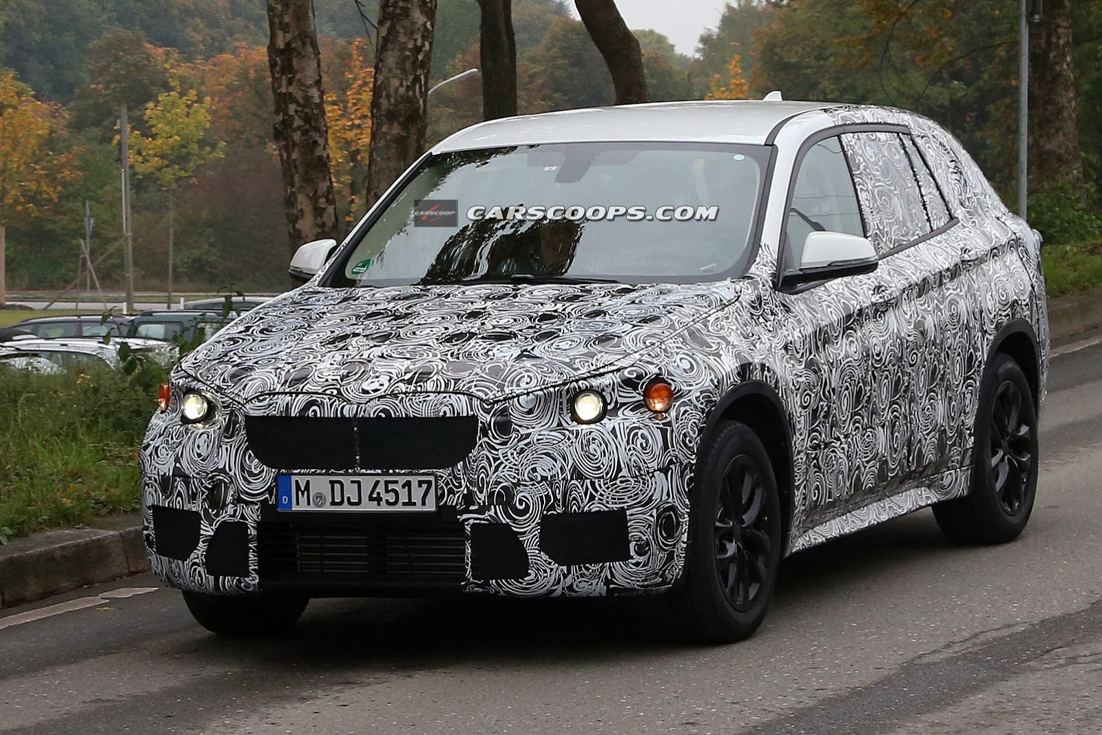 [2016-BMW-X1-B1%255B3%255D.jpg]