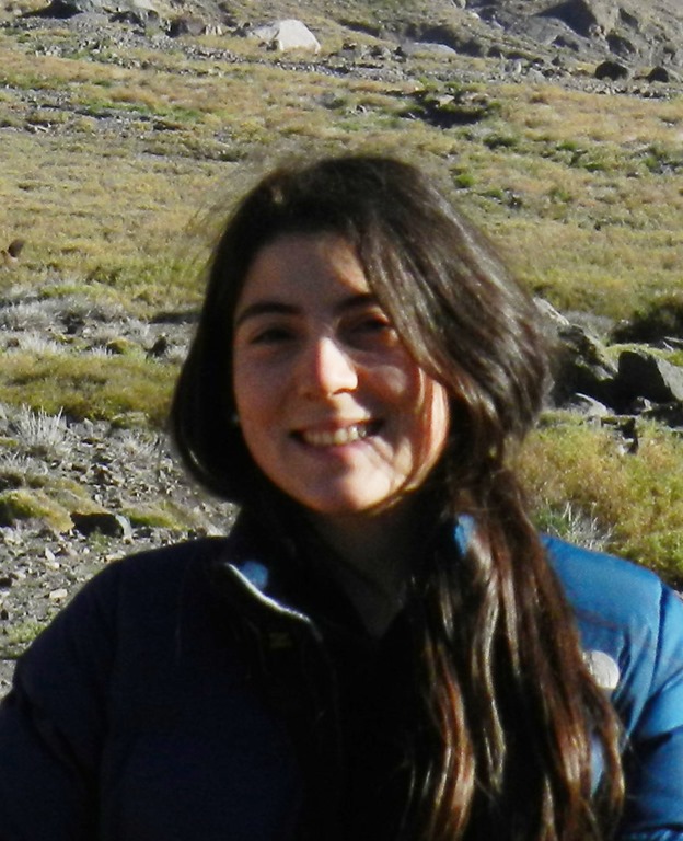 [Domi%2520Portrait%255B5%255D.jpg]