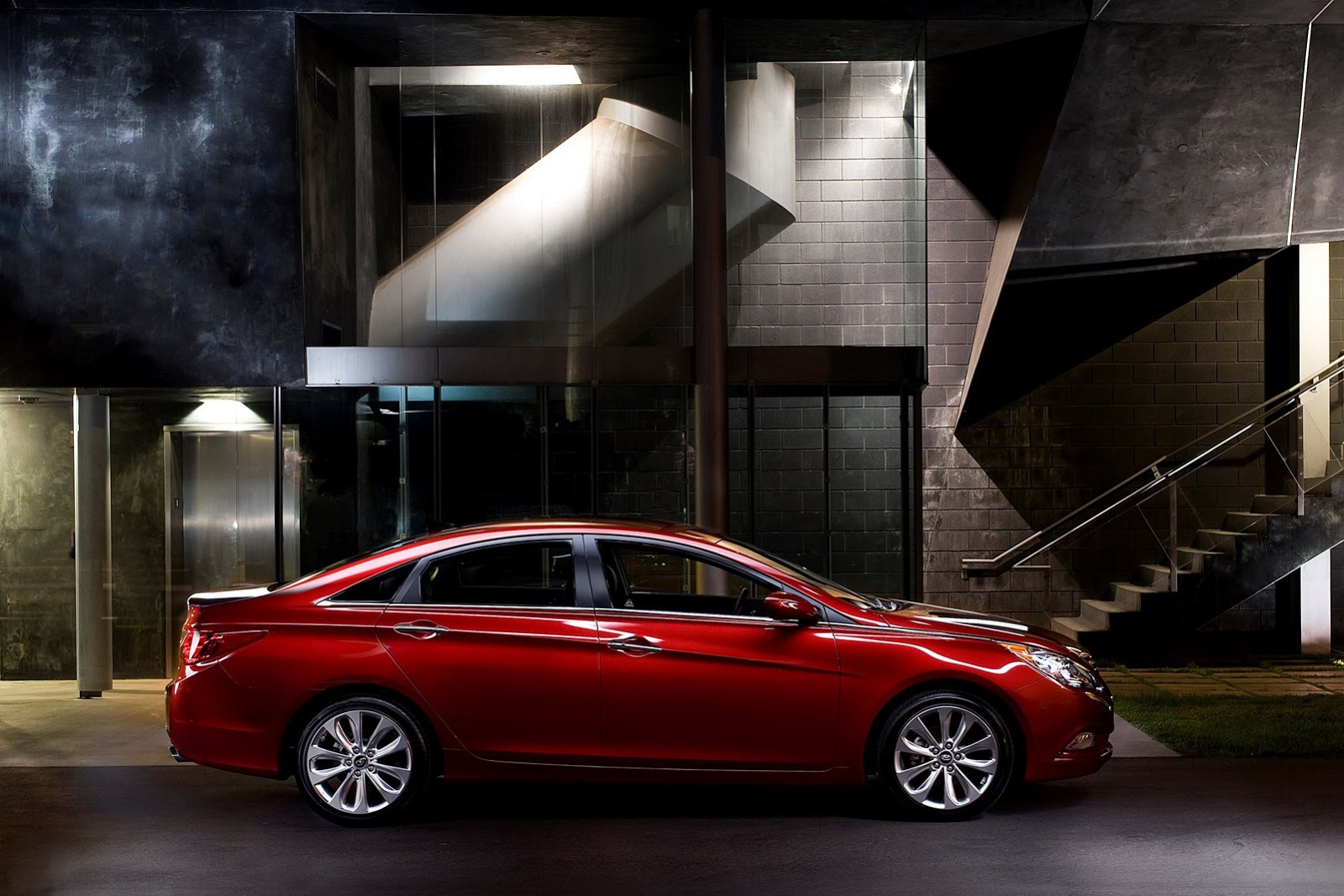 [2011-Hyundai-Sonata-3%255B2%255D.jpg]