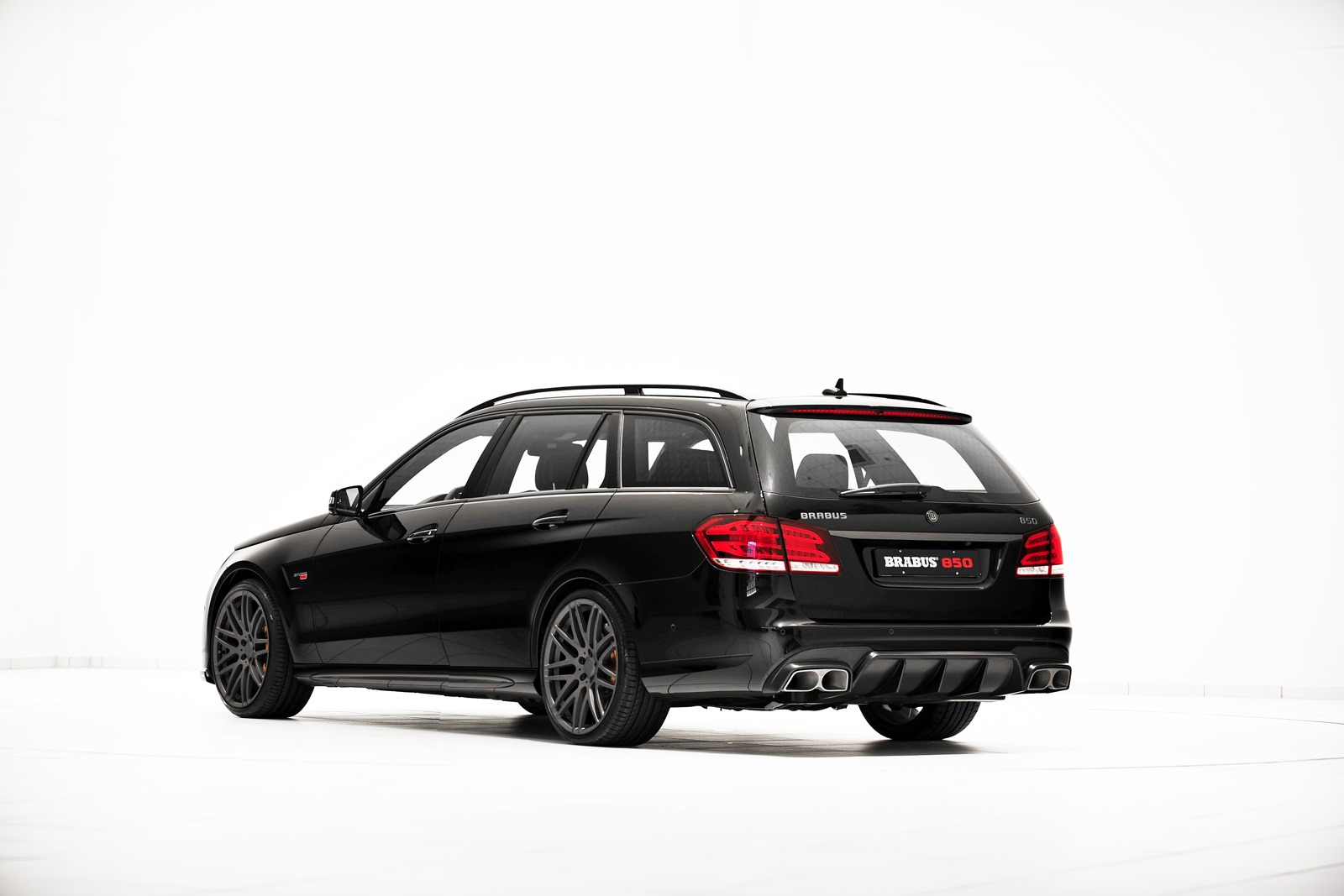 [Brabus-850-60-Biturbo-E-Class-2%255B3%255D.jpg]