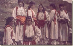 Donne dell'Albania settentrionale (Mirdita) - Foto: Luigi Pellerano.