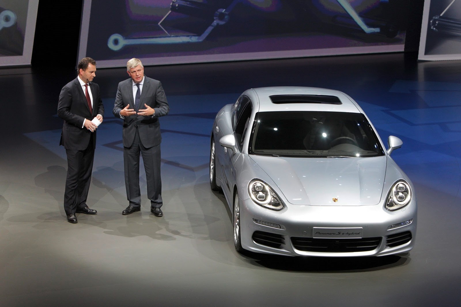 [VW-Group-Night-Event-65%255B2%255D.jpg]