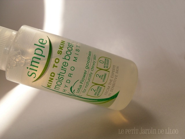 02-simple-skincare-moisture-boost-hydro-mist-review
