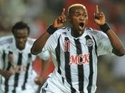 Patou Mulota Kabangu célèbre le premier but de TP Mazembe contre Internacional Porto Alegre. Photo fifa.com